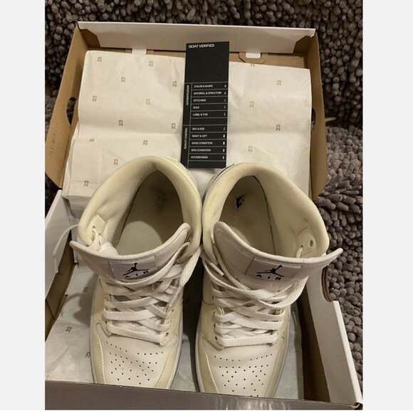 Women’s Air Jordan 1 MID Coconut Milk /Black Sz 9 euc 2021 - Picture 10 of 13